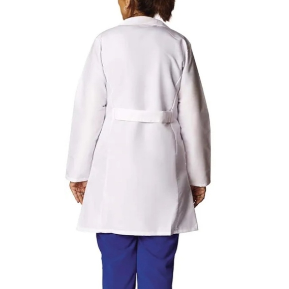 Medline MDT11WHT16E Women's Staff Length Lab Coat, White, Size 16 - Picture 2 of 8